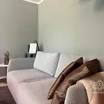 Prinz Leopold - Zentral - Zimmerprinzen Apartman *